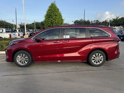 2026 Toyota Sienna XLE