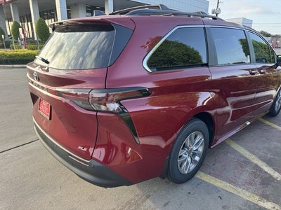 2026 Toyota Sienna XLE