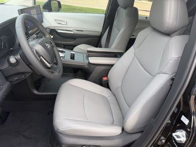 2026 Toyota Sienna XLE