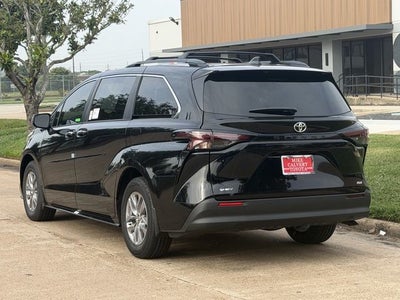 2026 Toyota Sienna XLE