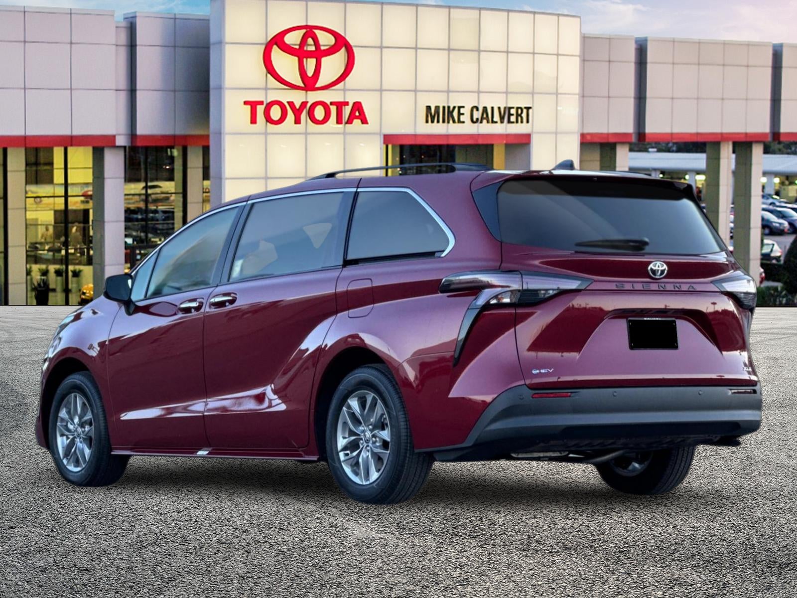 2026 Toyota Sienna XLE 8 Passenger