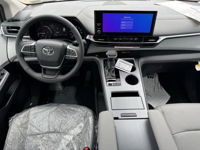 2026 Toyota Sienna XLE 8 Passenger