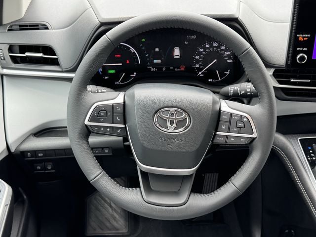 2026 Toyota Sienna XLE 8 Passenger