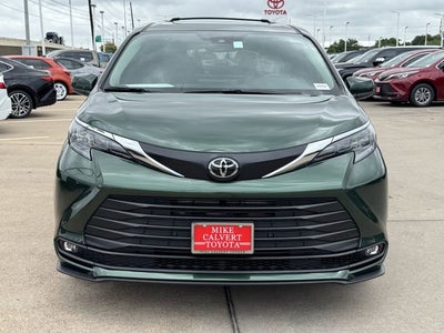 2026 Toyota Sienna XLE 8 Passenger