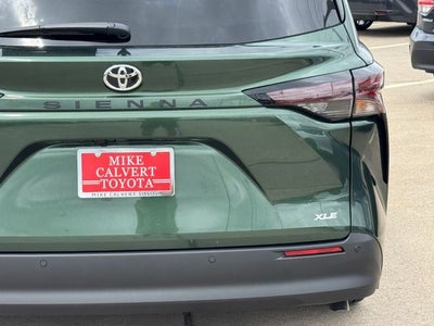 2026 Toyota Sienna XLE 8 Passenger