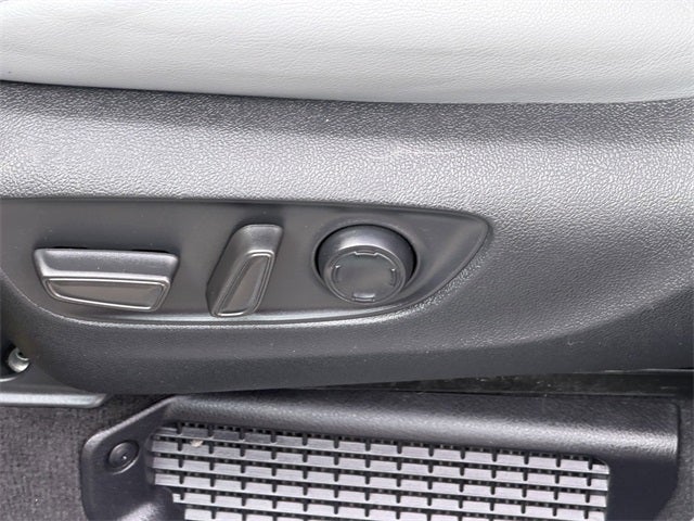 2024 Toyota SIENNA XLE XLE 8 Passenger