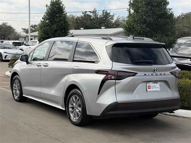 2024 Toyota SIENNA XLE XLE 8 Passenger