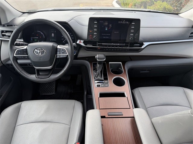 2024 Toyota SIENNA XLE XLE 8 Passenger