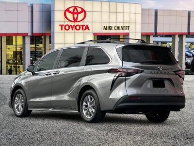 2026 Toyota Sienna XLE 8 Passenger