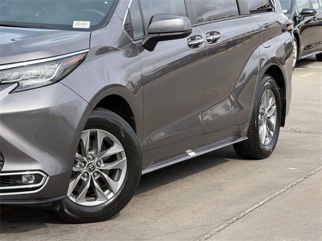 2022 Toyota SIENNA XLE XLE 7 Passenger
