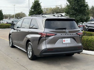 2022 Toyota SIENNA XLE XLE 7 Passenger