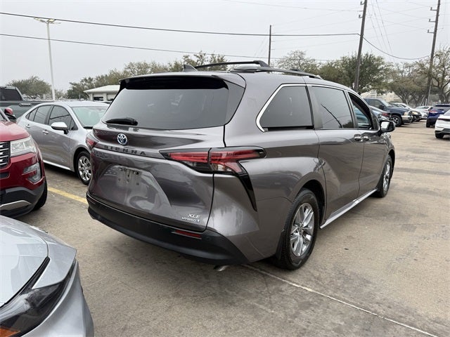 2022 Toyota SIENNA XLE XLE 7 Passenger