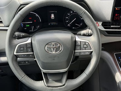 2023 Toyota SIENNA XLE XLE 8 Passenger