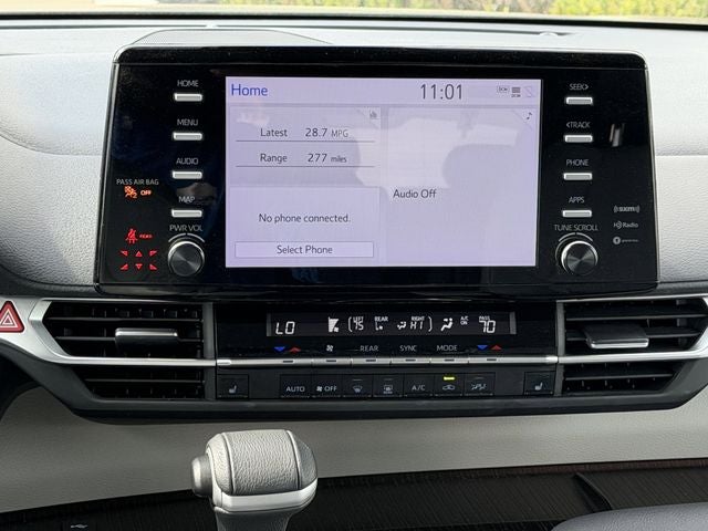 2023 Toyota SIENNA XLE XLE 8 Passenger