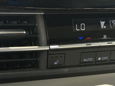 2023 Toyota SIENNA XLE XLE 8 Passenger