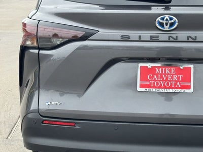2025 Toyota SIENNA XLE XLE 8 Passenger