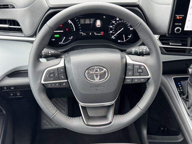 2025 Toyota SIENNA XLE XLE 8 Passenger