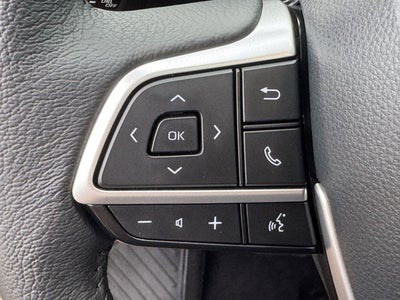 2025 Toyota SIENNA XLE XLE 8 Passenger