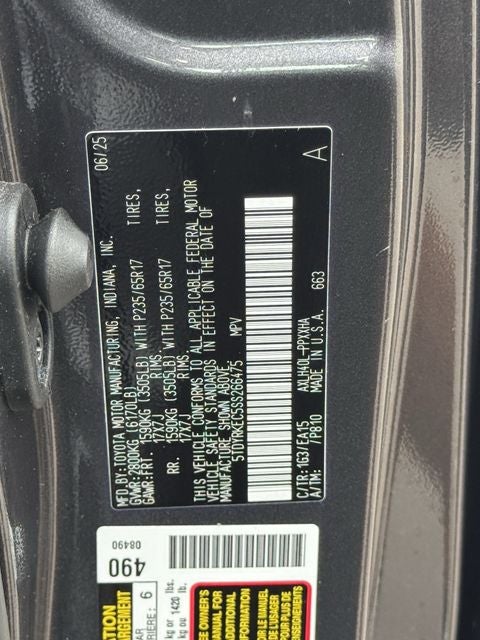 2025 Toyota SIENNA XLE XLE 8 Passenger