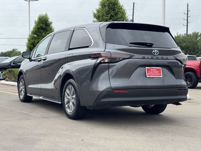 2025 Toyota SIENNA XLE XLE 8 Passenger