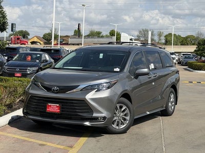 2026 Toyota Sienna XLE