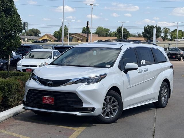 2026 Toyota Sienna XLE