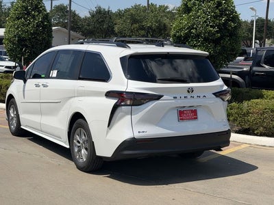 2026 Toyota Sienna XLE