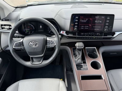 2023 Toyota SIENNA XLE XLE 8 Passenger