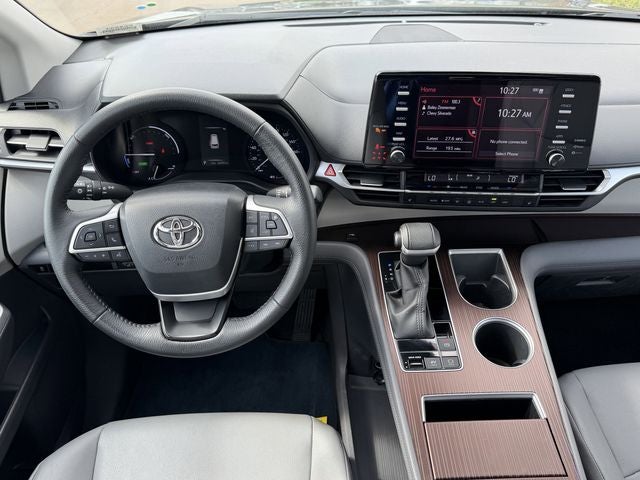 2023 Toyota SIENNA XLE XLE 8 Passenger