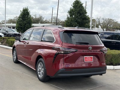 2026 Toyota Sienna XLE