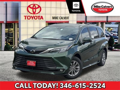 2026 Toyota Sienna XLE