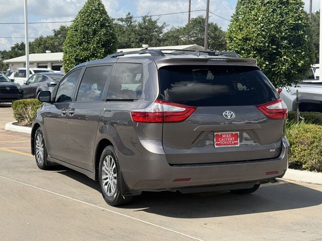 2018 Toyota Sienna XLE Premium 8 Passenger