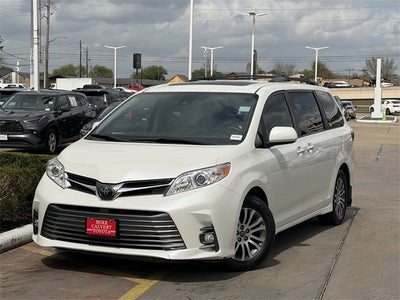 2018 Toyota SIENNA XLE PREM XLE Premium 8 Passenger
