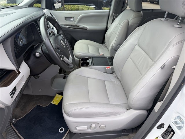 2018 Toyota SIENNA XLE PREM XLE Premium 8 Passenger