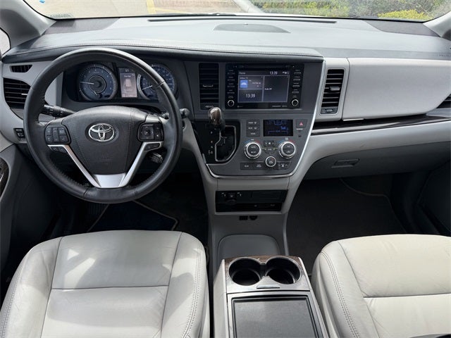 2018 Toyota SIENNA XLE PREM XLE Premium 8 Passenger