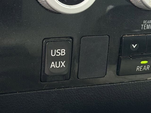 2017 Toyota SEQUOIA 4X2 SR5 5.7L