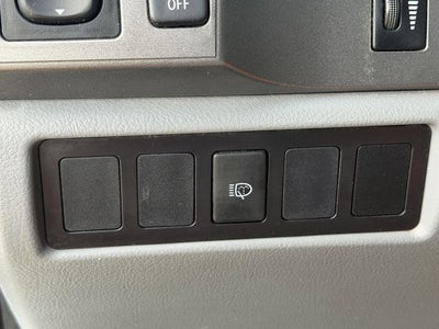 2017 Toyota SEQUOIA 4X2 SR5 5.7L