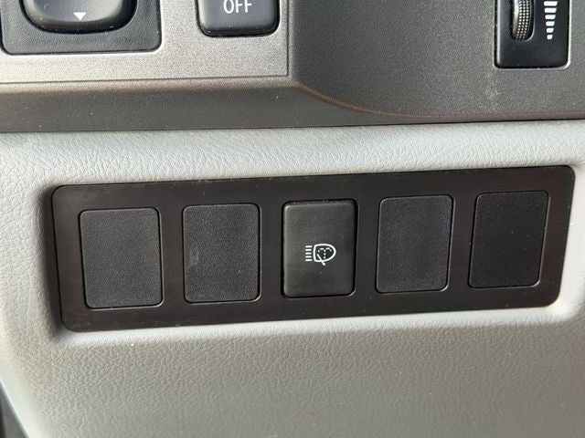 2017 Toyota SEQUOIA 4X2 SR5 5.7L