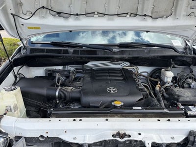 2017 Toyota SEQUOIA 4X2 SR5 5.7L