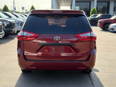 2017 Toyota Sienna L 7 Passenger