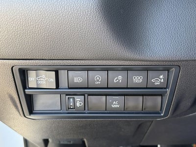 2025 Toyota TUNDRA 4X4 Limited