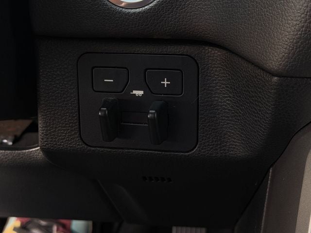 2023 Toyota TUNDRA 4X4 Limited