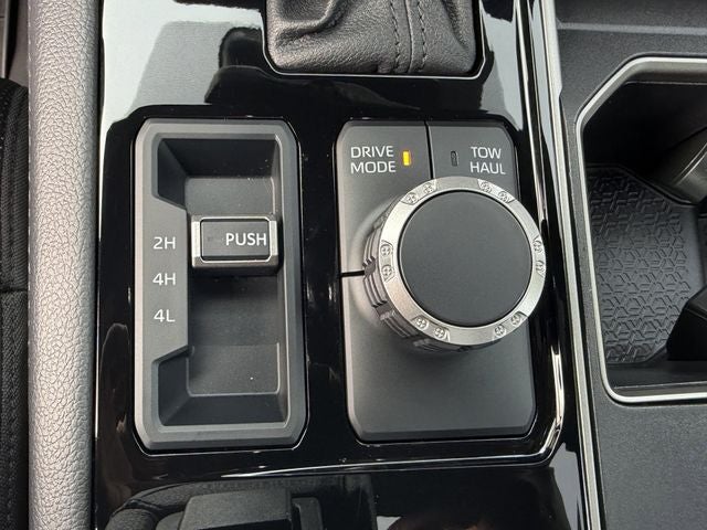 2025 Toyota TUNDRA 4X4 Limited