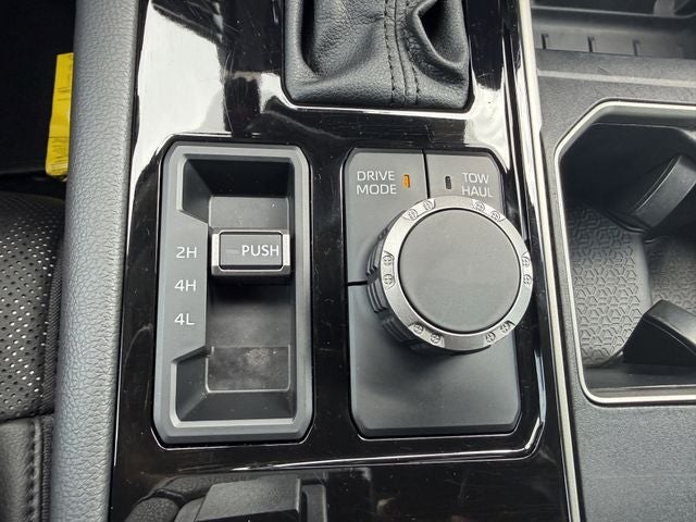 2023 Toyota TUNDRA 4X4 Limited