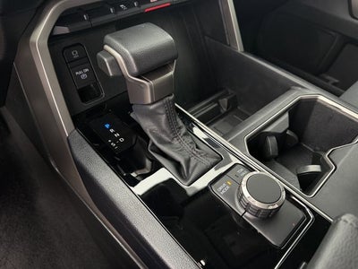2024 Toyota TUNDRA 4X2 SR5