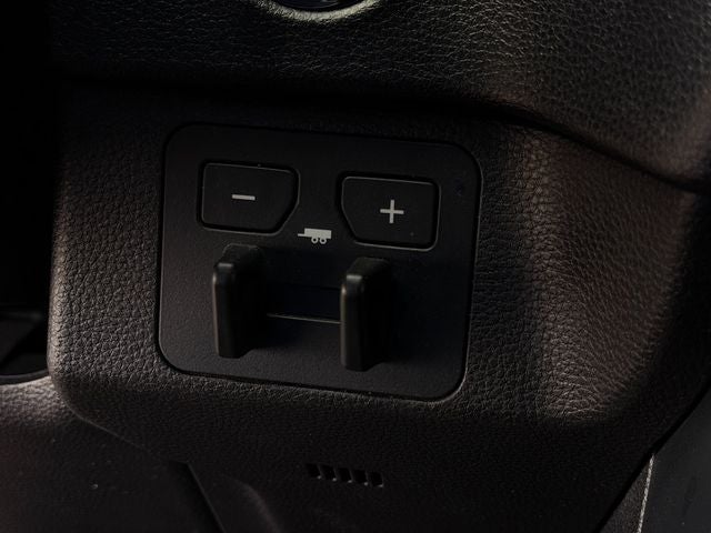 2026 Toyota TUNDRA 4X2 SR5