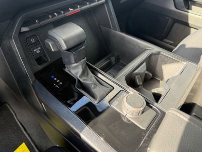 2024 Toyota TUNDRA 4X2 SR5