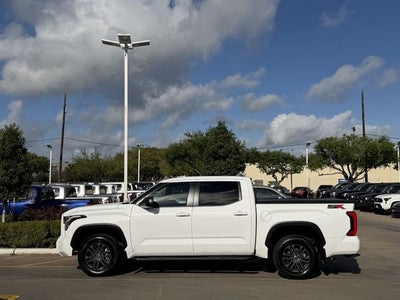 2024 Toyota TUNDRA 4X2 SR5