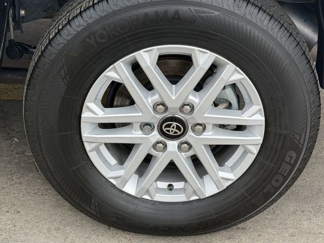 2025 Toyota TUNDRA 4X4 SR5