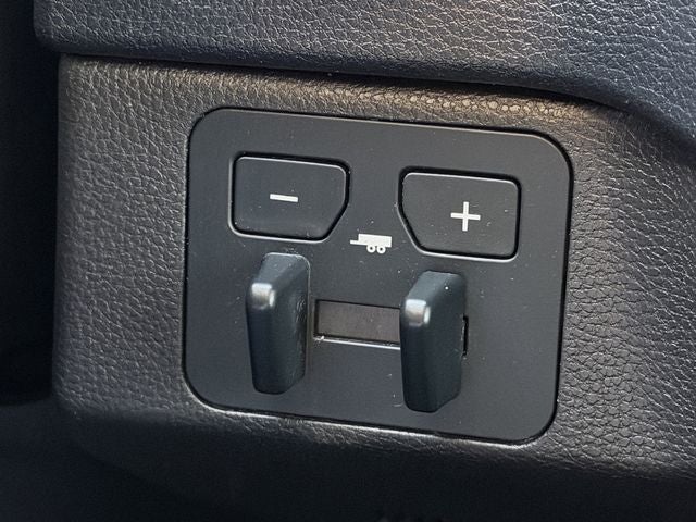 2025 Toyota TUNDRA 4X4 SR5